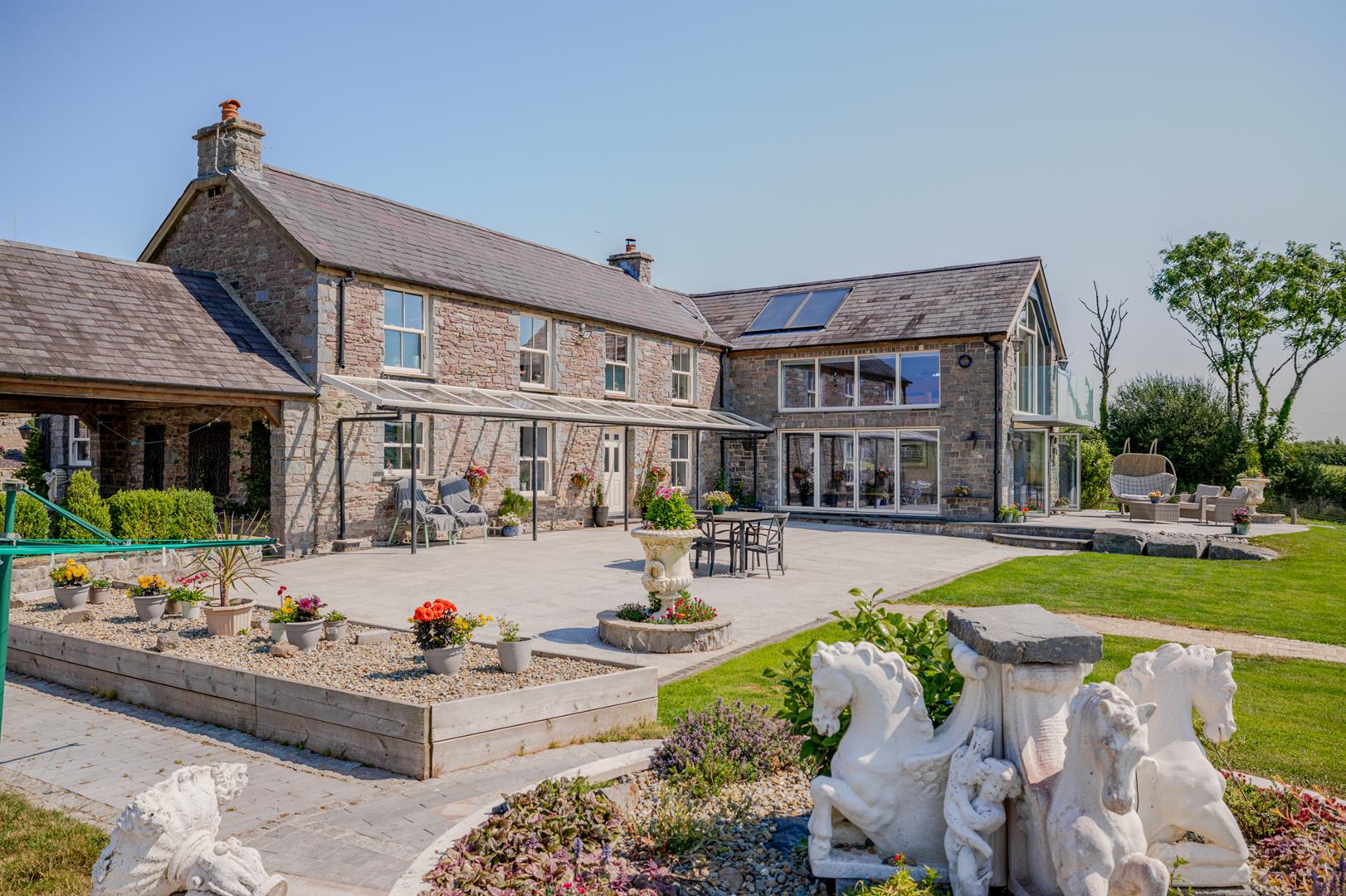 Pen Y Banc, Llangyndeyrn, Kidwelly, SA17 5ES
